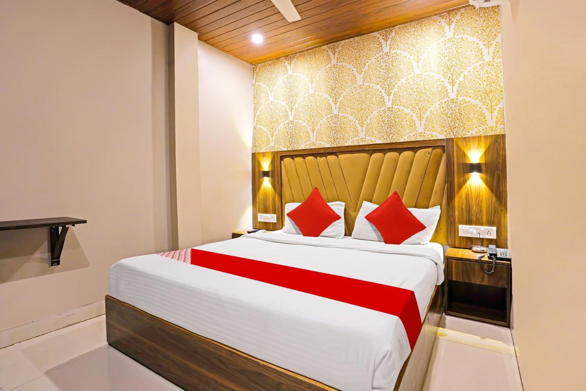 Super Hotel O Homestay Andheri East Bombaim Exterior foto
